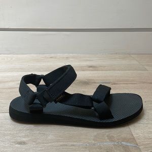 Teva Universal Sandal. Women’s 7.5